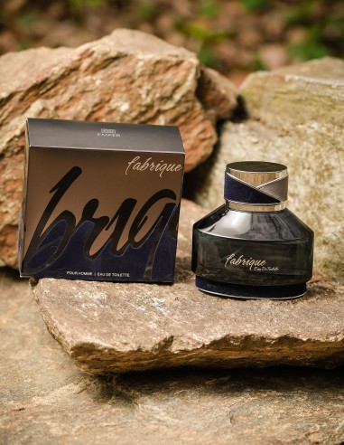 Parfum arabesc Fabrique pentru barbati cu miros de lemn si piper din gama Emper.